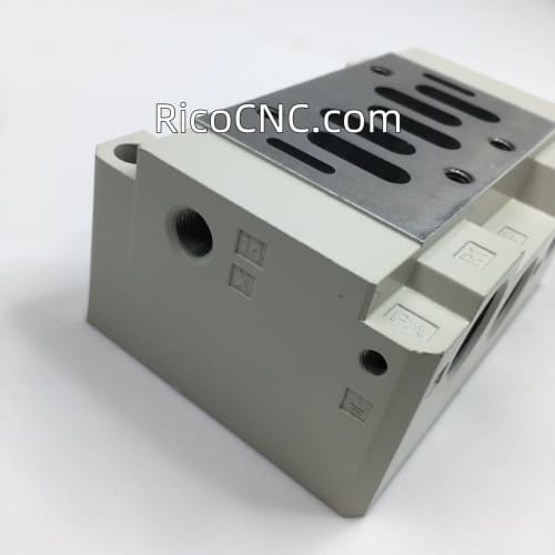 EVS72A04F.jpg