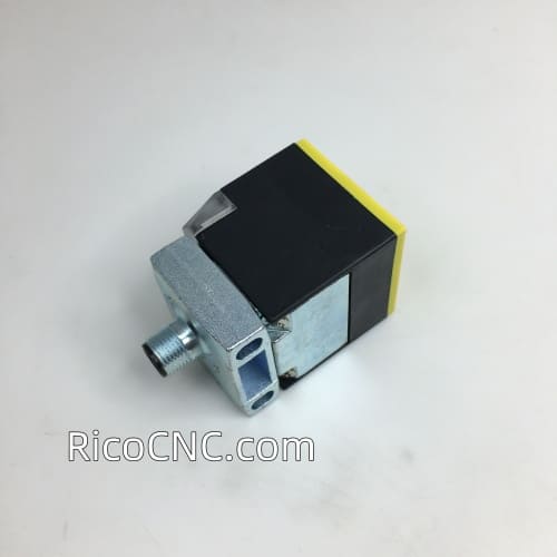 BI15-CK40-LIU-H1141 Inductive Sensor.jpg