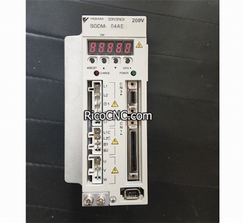 SGDM-04AE YASKAWA Servo Drive Σ-II Series SERVOPACK