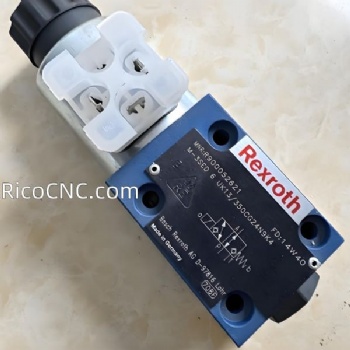 R900052621 Válvula direccional de asiento Bosch Rexroth M-3SED6UK1X/350CG24N9K4